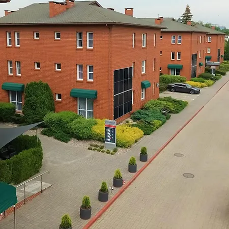 - Aparthotel 3*