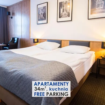 - Aparthotel