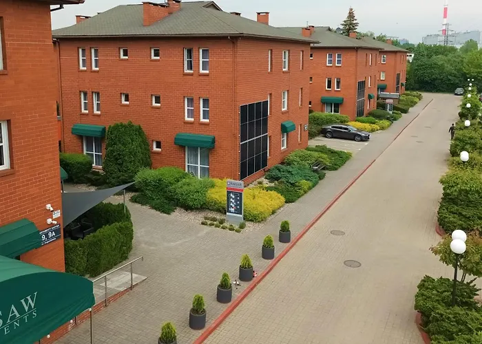 - Hotel apartamentowy 4*