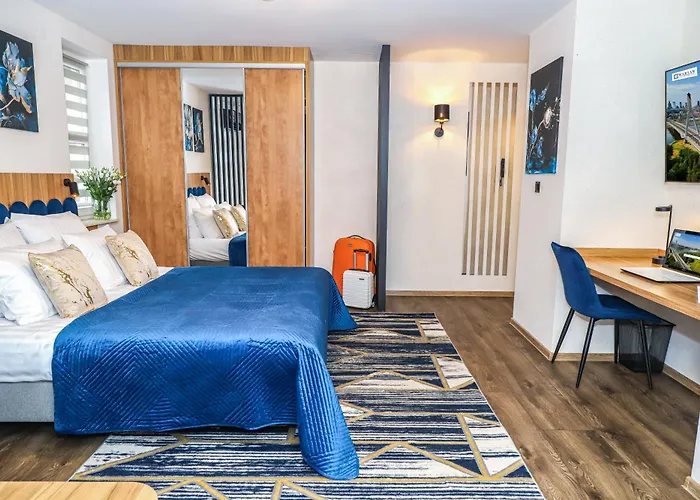 - Hotel apartamentowy Warszawa