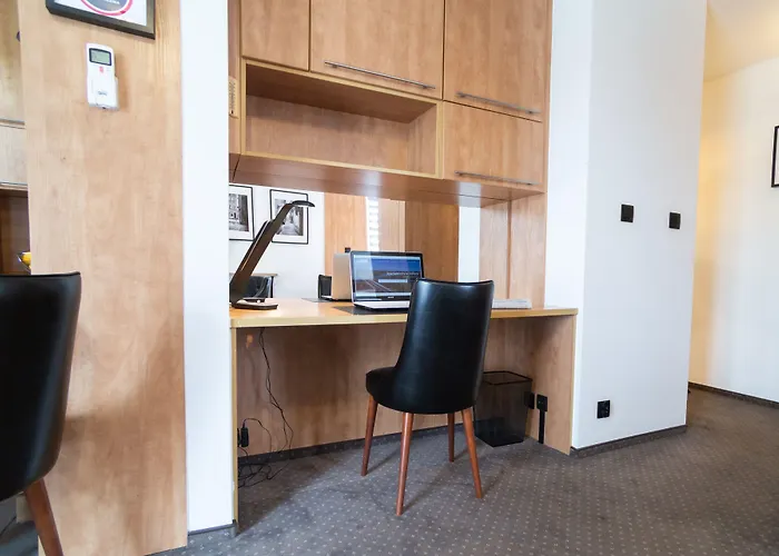 - Апарт-отель Варшава